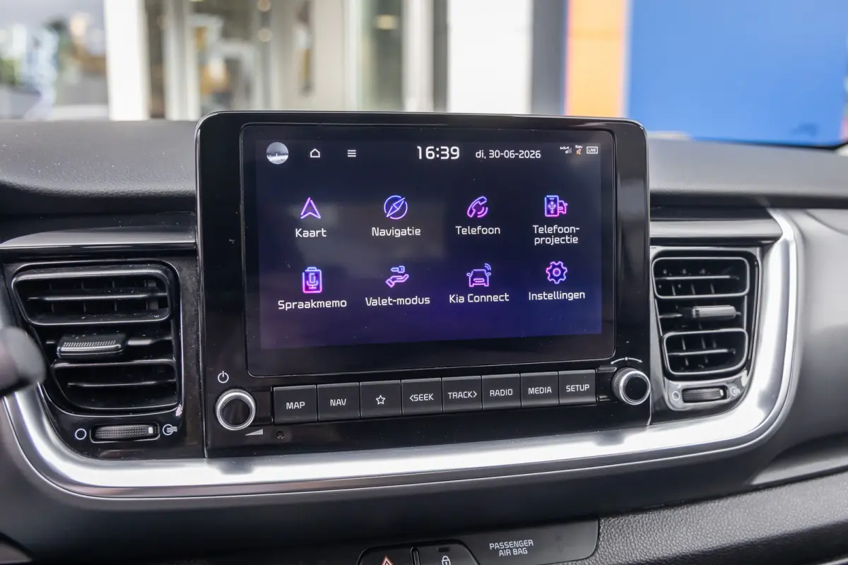1.0 T-GDi MHEV DynamicPlusLine | Camera | Apple Carplay/Android Auto | Keyless entry/start | Navi | Parkeersensoren | Dealer oh! | Achteruitrijcamera | Apple Carplay/Android Auto|telefoonint