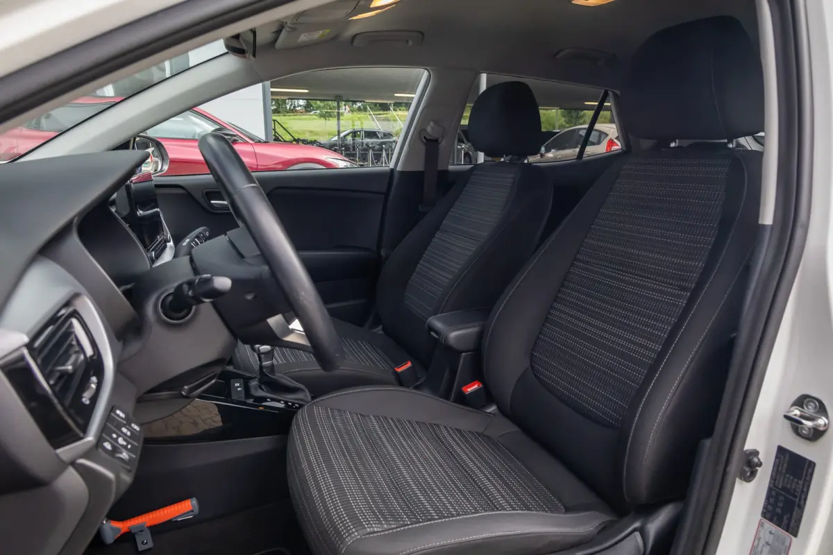 1.0 T-GDi MHEV DynamicPlusLine | Camera | Apple Carplay/Android Auto | Keyless entry/start | Navi | Parkeersensoren | Dealer oh! | Achteruitrijcamera | Apple Carplay/Android Auto|telefoonint