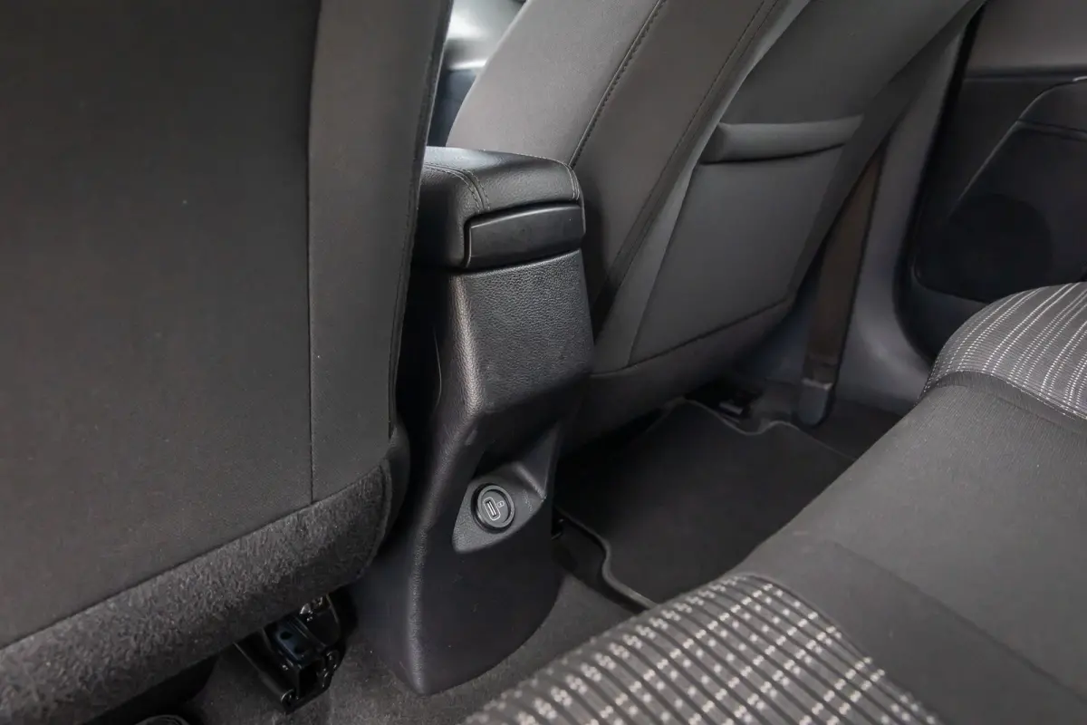 1.0 T-GDi MHEV DynamicPlusLine | Camera | Apple Carplay/Android Auto | Keyless entry/start | Navi | Parkeersensoren | Dealer oh! | Achteruitrijcamera | Apple Carplay/Android Auto|telefoonint