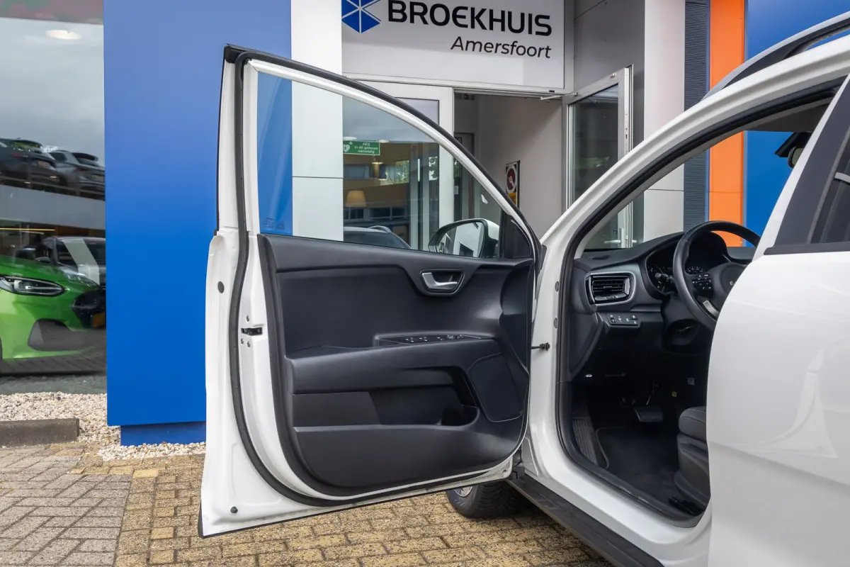 1.0 T-GDi MHEV DynamicPlusLine | Camera | Apple Carplay/Android Auto | Keyless entry/start | Navi | Parkeersensoren | Dealer oh! | Achteruitrijcamera | Apple Carplay/Android Auto|telefoonint