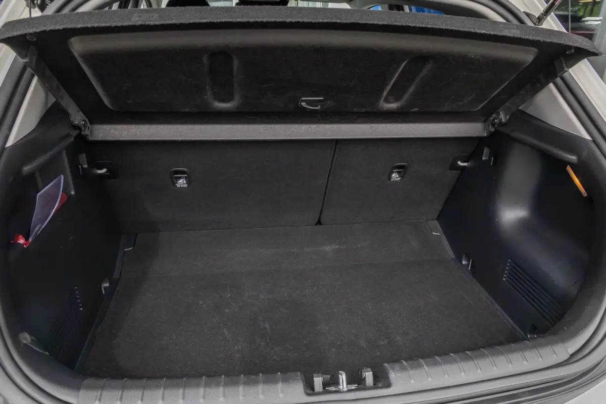 1.0 T-GDi MHEV DynamicPlusLine | Camera | Apple Carplay/Android Auto | Keyless entry/start | Navi | Parkeersensoren | Dealer oh! | Achteruitrijcamera | Apple Carplay/Android Auto|telefoonint