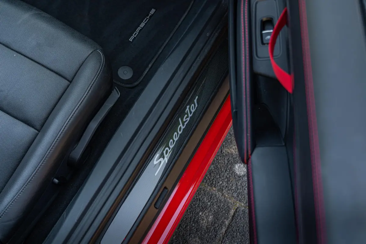 Speedster 4.0 | Carbon | Racing Seats | Sport Chrono Plus | PASM | Lift | Camera | PCCB |