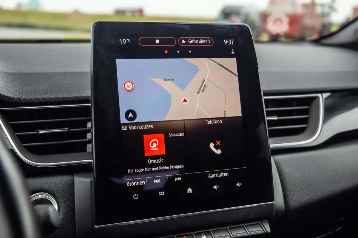 1.6 E-Tech plug-in hybrid 160 iconic BLACK LINE / CRUISE CONTROLE / NAVI / CARPLAY