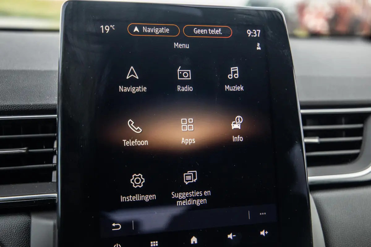 1.6 E-Tech plug-in hybrid 160 iconic BLACK LINE / CRUISE CONTROLE / NAVI / CARPLAY