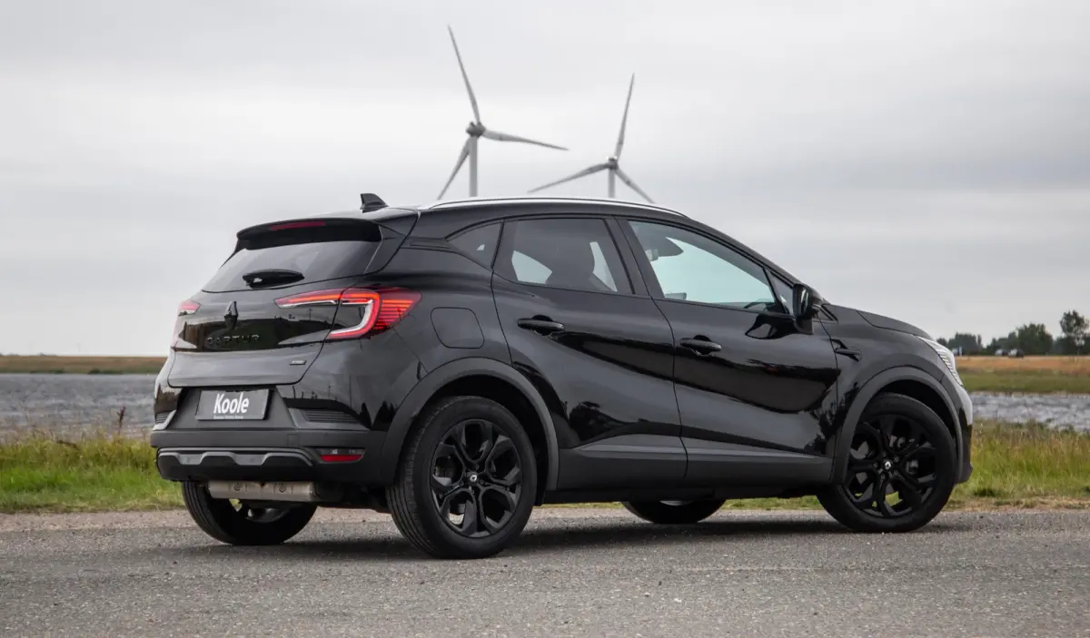 1.6 E-Tech plug-in hybrid 160 iconic BLACK LINE / CRUISE CONTROLE / NAVI / CARPLAY