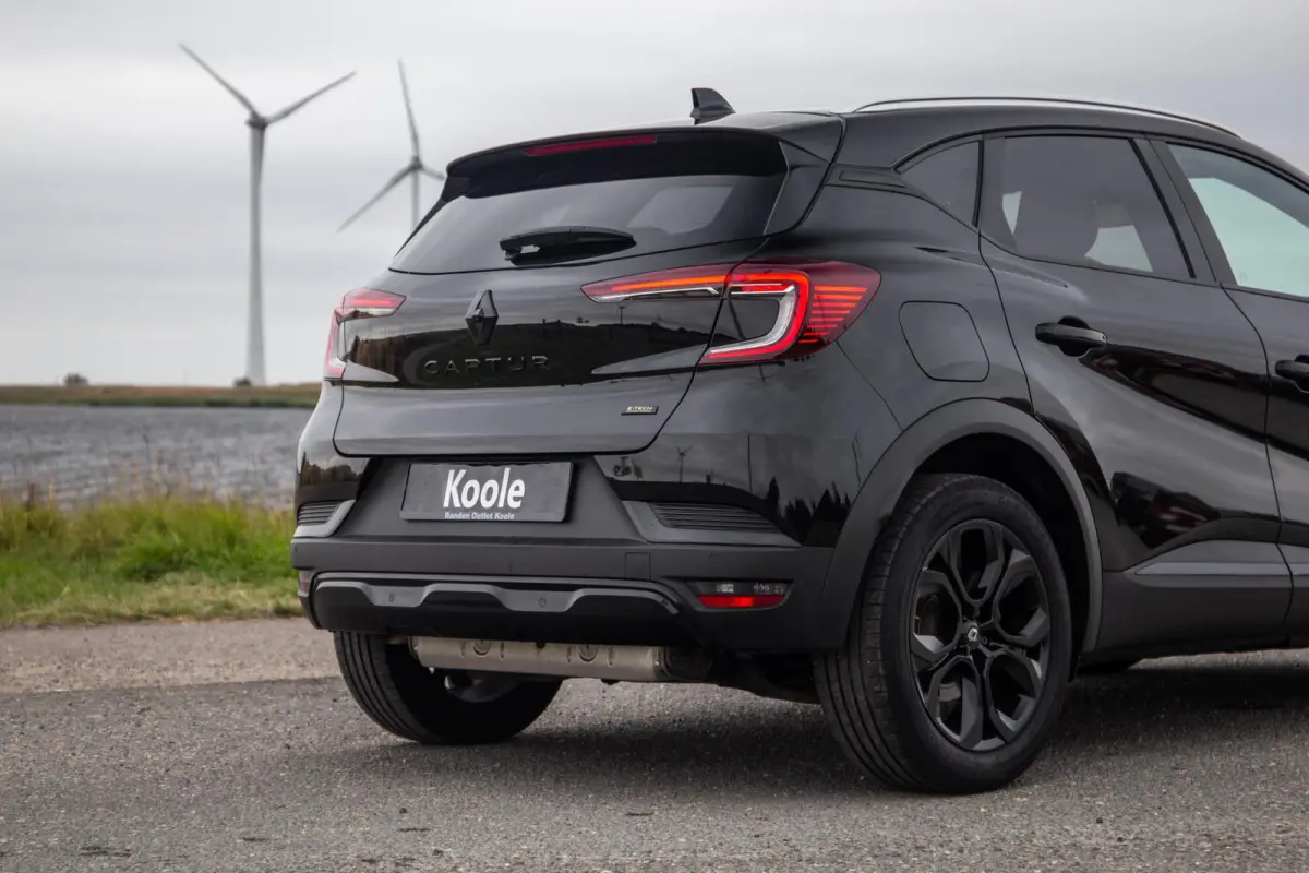 1.6 E-Tech plug-in hybrid 160 iconic BLACK LINE / CRUISE CONTROLE / NAVI / CARPLAY