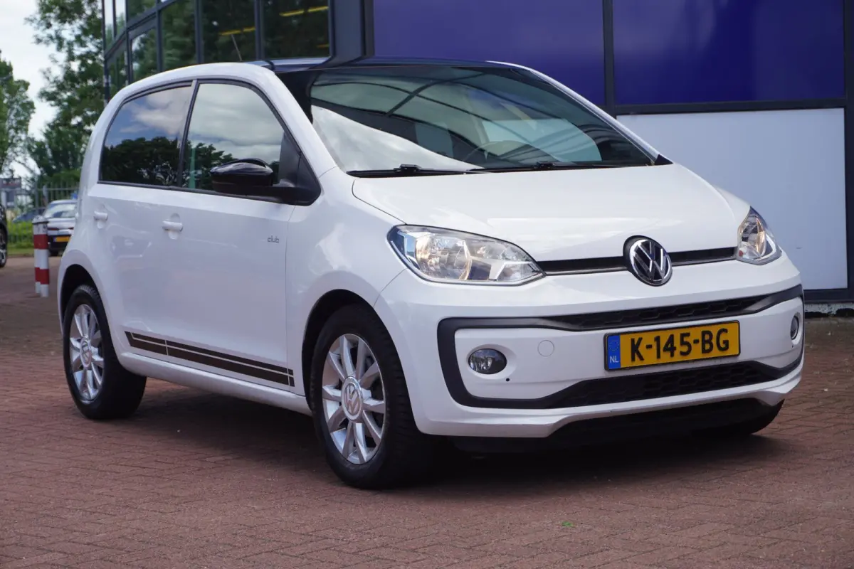 Up! 1.0 BMT high up! / Nieuwe APK / Airco / Stoel verw / Bluetooth / Radio