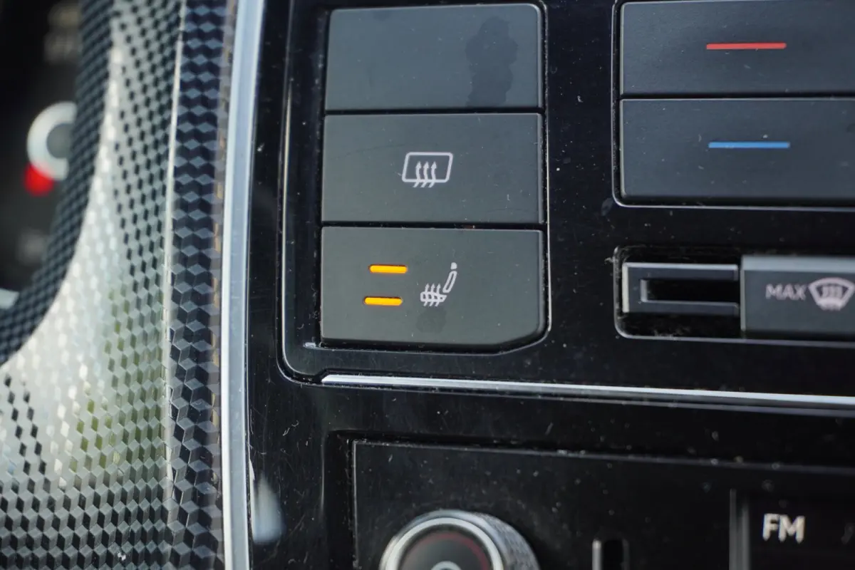 Up! 1.0 BMT high up! / Nieuwe APK / Airco / Stoel verw / Bluetooth / Radio