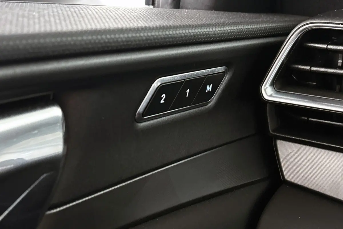1.5 PHEV Panoramadak Stoelverwarming 360-Camera