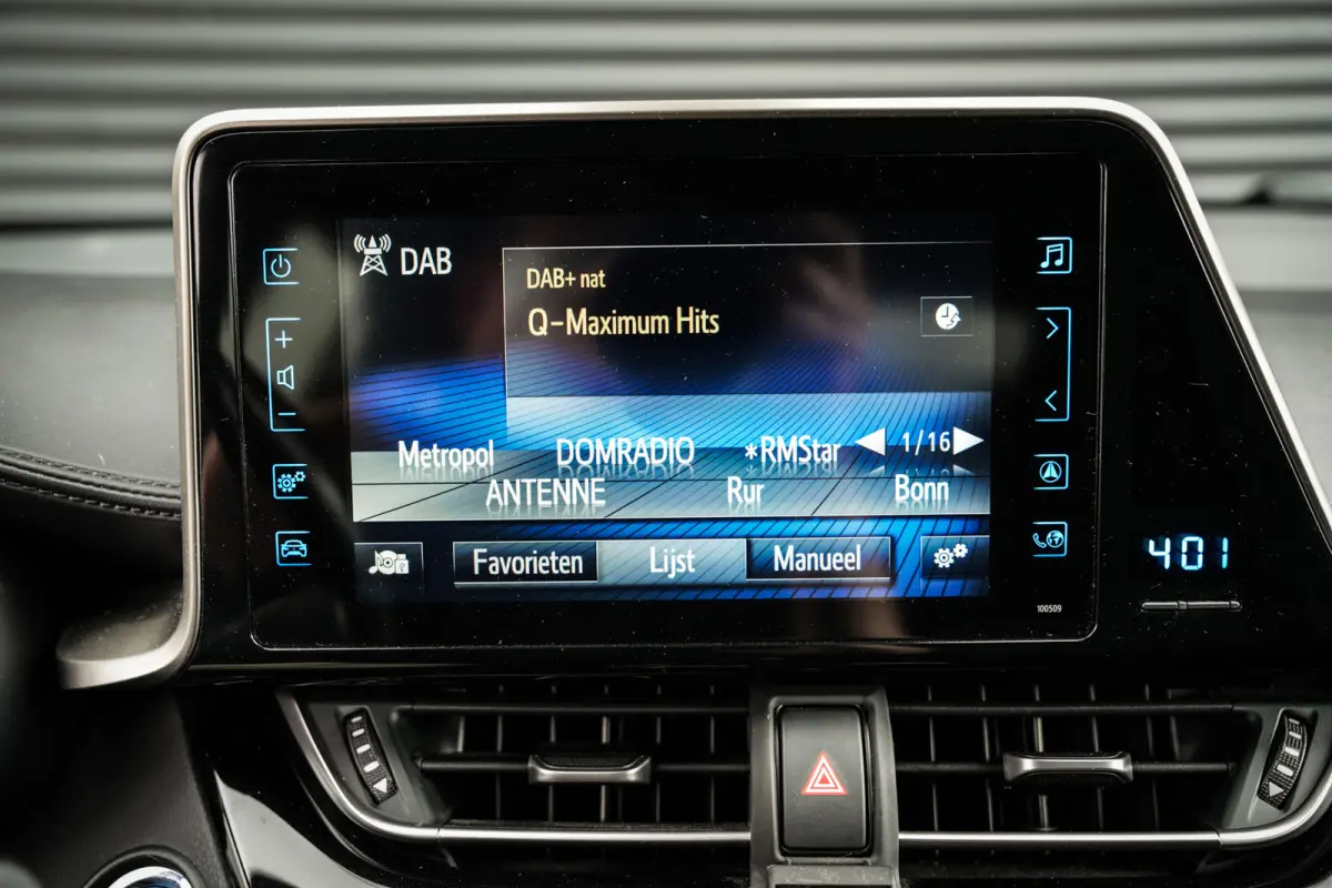 1.8 Hybrid Active | Clima | Cruise | Stoelverw. | Metalic | Camera | DAB | Bluetooth | Mooi! |
