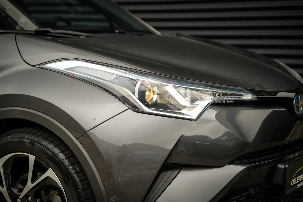 1.8 Hybrid Active | Clima | Cruise | Stoelverw. | Metalic | Camera | DAB | Bluetooth | Mooi! |