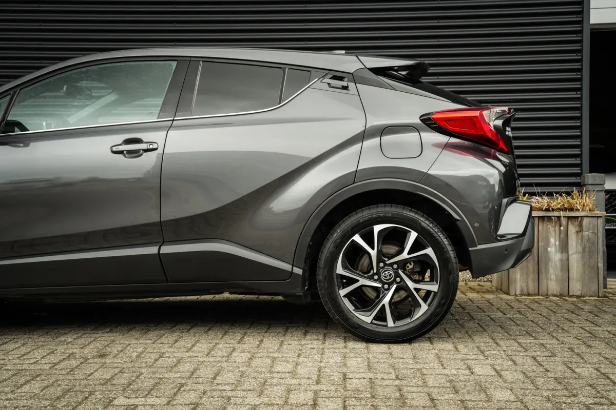 1.8 Hybrid Active | Clima | Cruise | Stoelverw. | Metalic | Camera | DAB | Bluetooth | Mooi! |