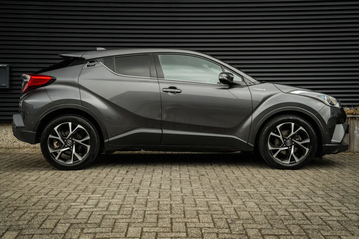 1.8 Hybrid Active | Clima | Cruise | Stoelverw. | Metalic | Camera | DAB | Bluetooth | Mooi! |