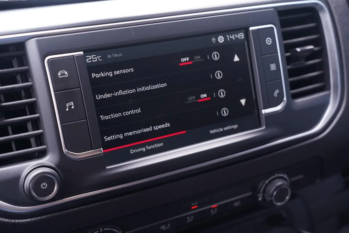 2.0 MultiJet 145 pk L3 Airco, Apple Carplay Cruise Control, Laadruimte Pakket, 3-Zits