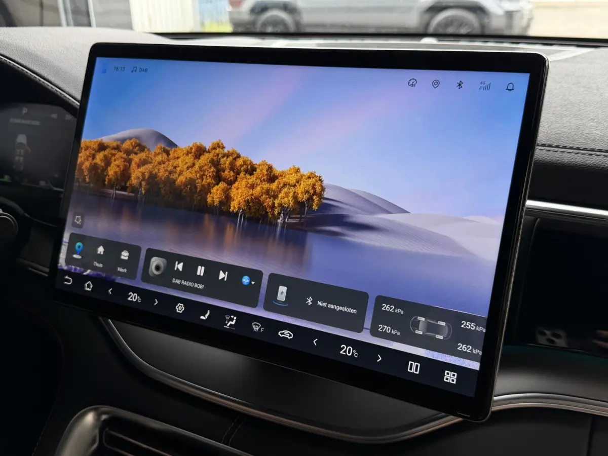 1.5 T DM-i AWD 324PK DESIGN BRUIN LEER Pano Dak Head‑Up 360° Camera Stoel‑/Stuurverwarming Stoelventilatie Infinity Audio 6 JAAR GARANTIE phev