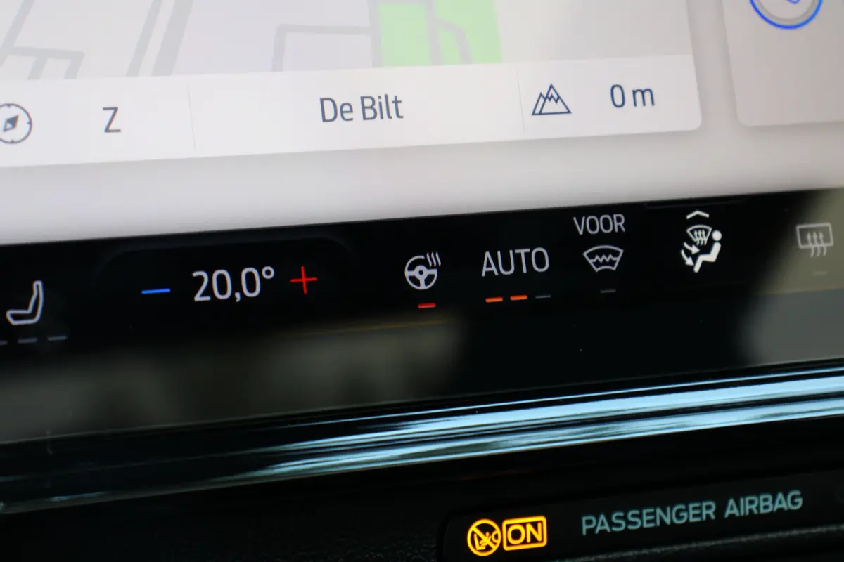 1.0EB ST-X | NL-AUTO! | 1E EIGENAAR! | PERFORMANCE PACK | WINTERPACK | ADAPTIVE CRUISE | PANODAK | 360° CAMERA | LANE ASSIST | DEALER OH! | FORD PERFORMANCE STOELEN
