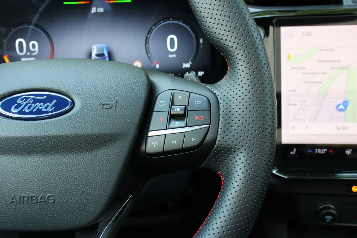 1.0EB ST-X | NL-AUTO! | 1E EIGENAAR! | PERFORMANCE PACK | WINTERPACK | ADAPTIVE CRUISE | PANODAK | 360° CAMERA | LANE ASSIST | DEALER OH! | FORD PERFORMANCE STOELEN