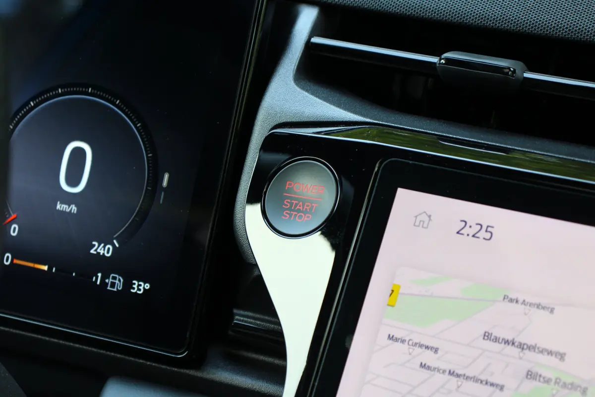 1.0EB ST-X | NL-AUTO! | 1E EIGENAAR! | PERFORMANCE PACK | WINTERPACK | ADAPTIVE CRUISE | PANODAK | 360° CAMERA | LANE ASSIST | DEALER OH! | FORD PERFORMANCE STOELEN