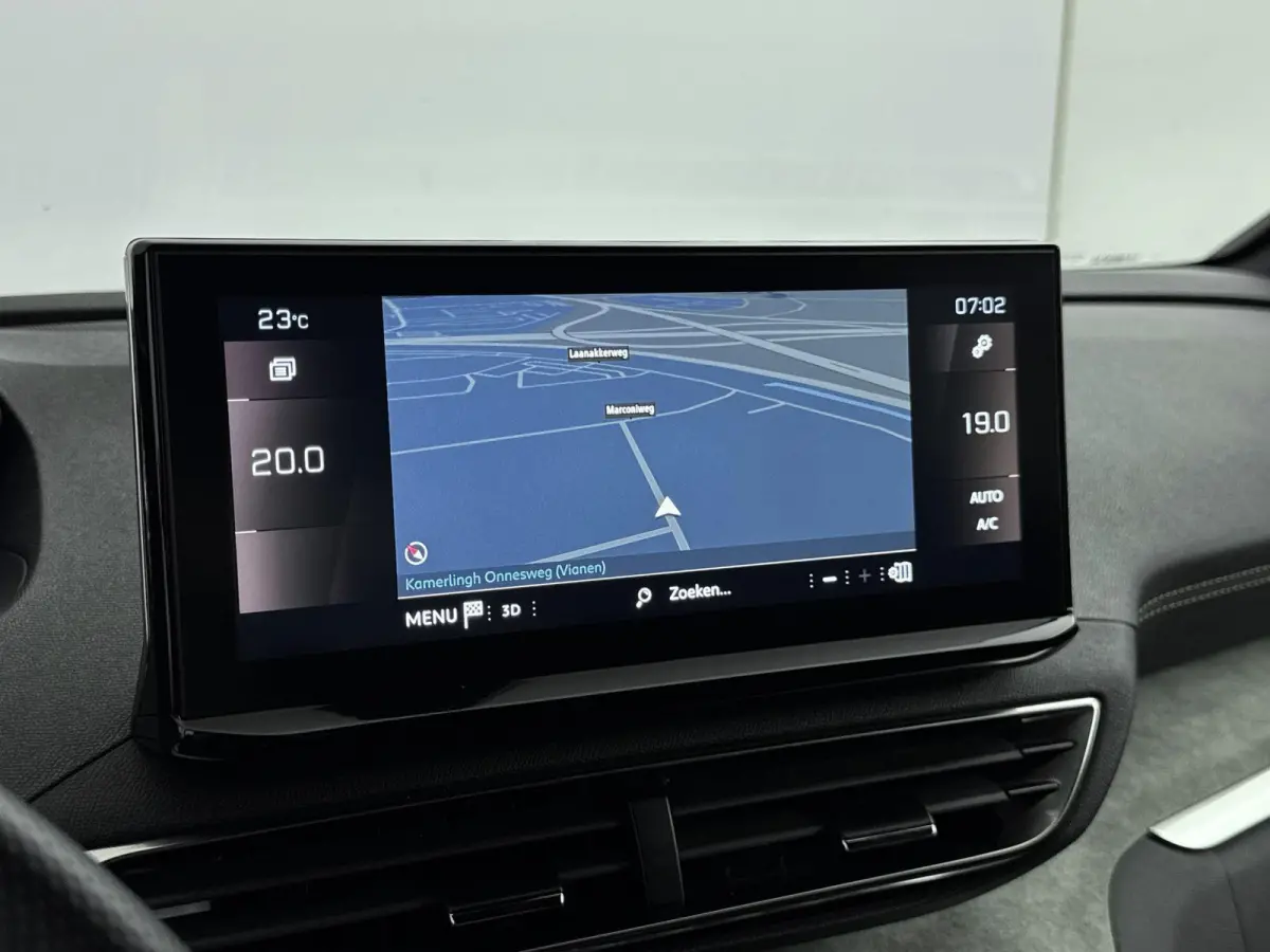 SUV 130pk Automaat GT | Black Pack | Adaptieve Cruise Control | Navigatie | CarPlay | Electrische Achterklep