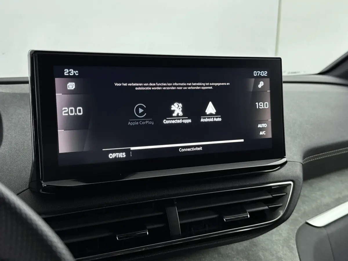 SUV 130pk Automaat GT | Black Pack | Adaptieve Cruise Control | Navigatie | CarPlay | Electrische Achterklep