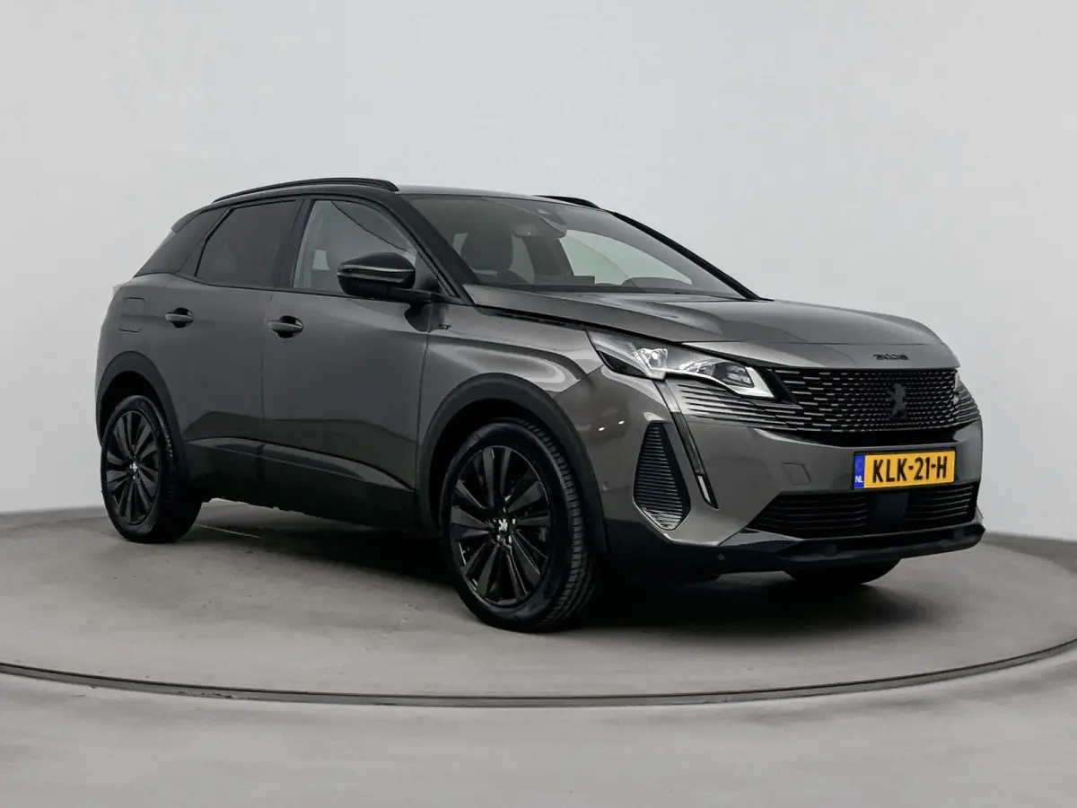 SUV 130pk Automaat GT | Black Pack | Adaptieve Cruise Control | Navigatie | CarPlay | Electrische Achterklep