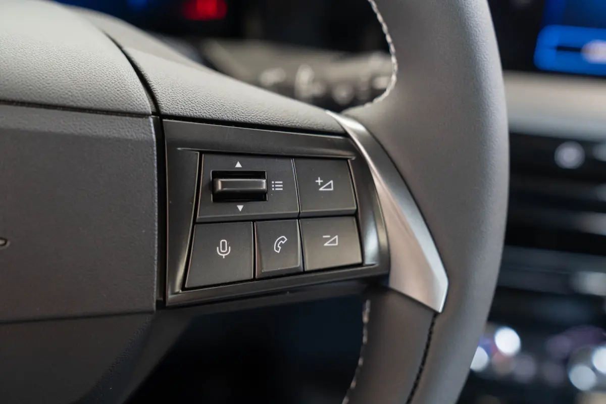 Edition 1.2 Hybrid 145PK | Climate Controle | Apple Carplay & Android Auto |