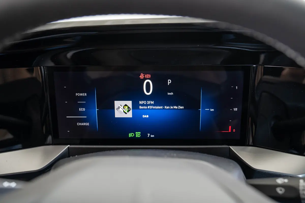 Edition 1.2 Hybrid 145PK | Climate Controle | Apple Carplay & Android Auto |