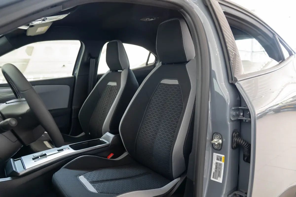 Edition 1.2 Hybrid 145PK | Climate Controle | Apple Carplay & Android Auto |