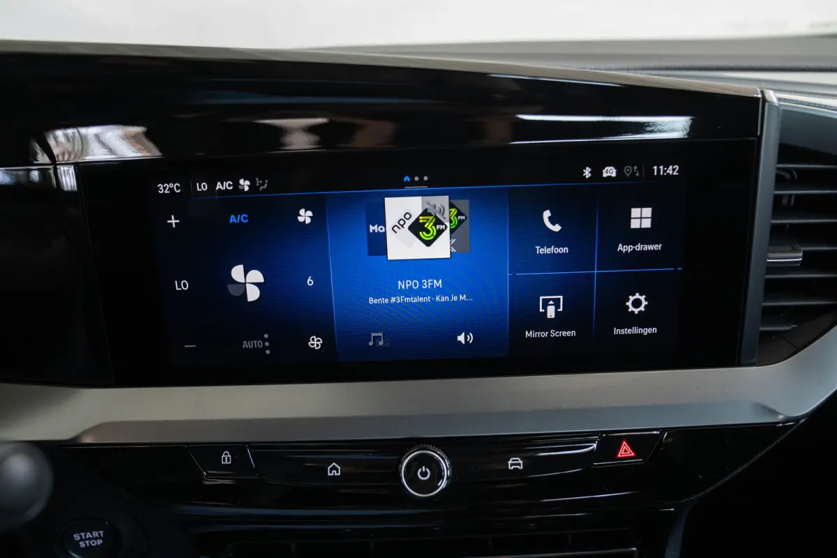 Edition 1.2 Hybrid 145PK | Climate Controle | Apple Carplay & Android Auto |