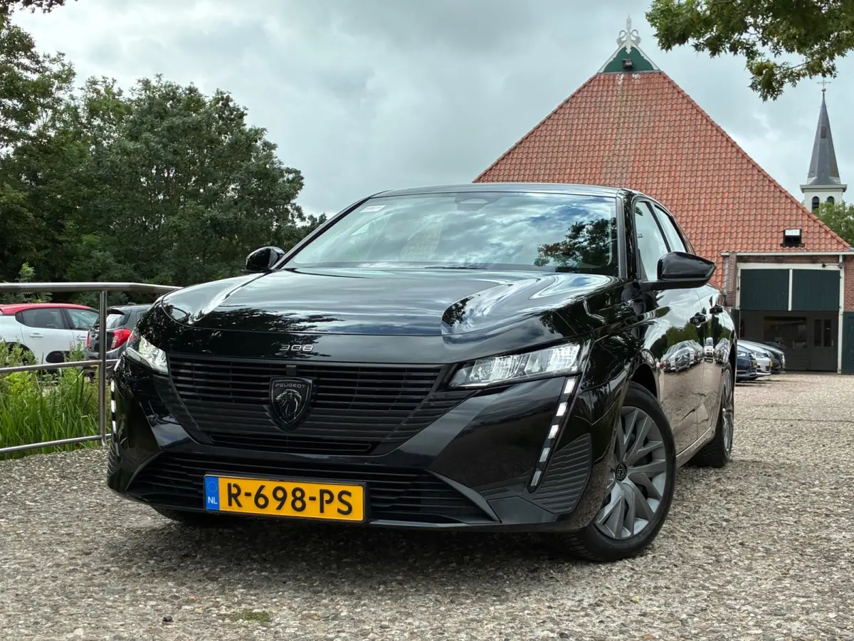 1.2 Active Pack Business | Cruise + Clima + Navi Nu € 13.975,-!!!