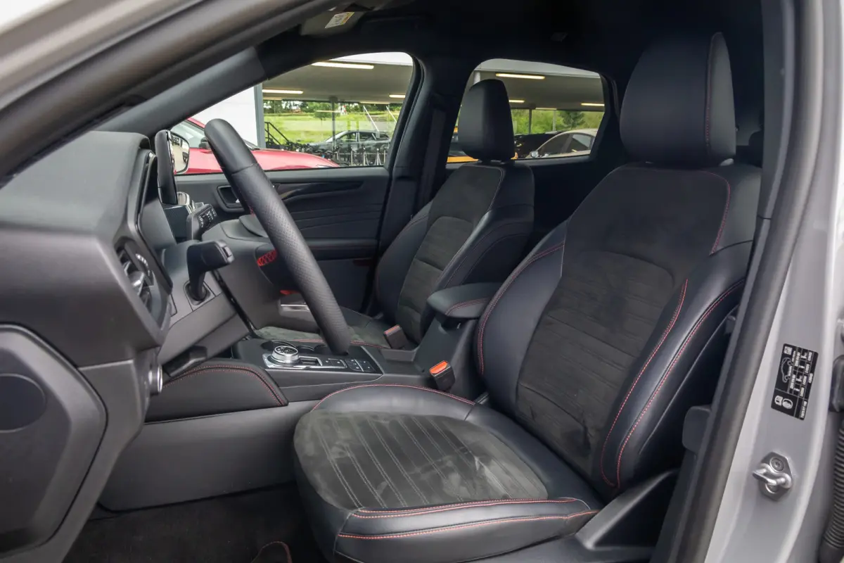 2.5 PHEV Graphite Tech | 360 camera | Adap cruise | B&O | Head-Up Display | Matrix LED | Stoel/Stuur/Voorruitverwarming | Apple Carplay/Android Auto | Elektrisch bedienbare achterklep | Acht