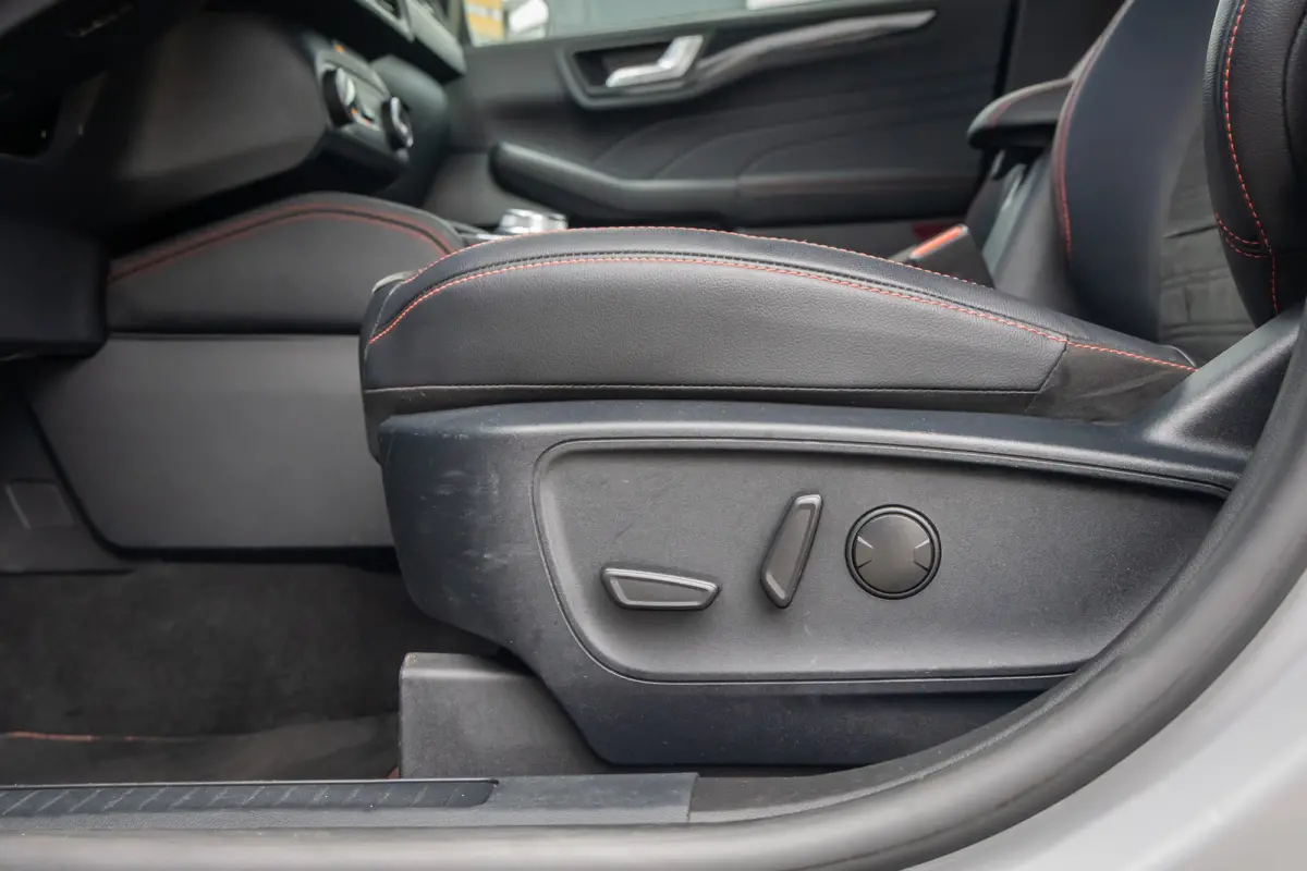 2.5 PHEV Graphite Tech | 360 camera | Adap cruise | B&O | Head-Up Display | Matrix LED | Stoel/Stuur/Voorruitverwarming | Apple Carplay/Android Auto | Elektrisch bedienbare achterklep | Acht