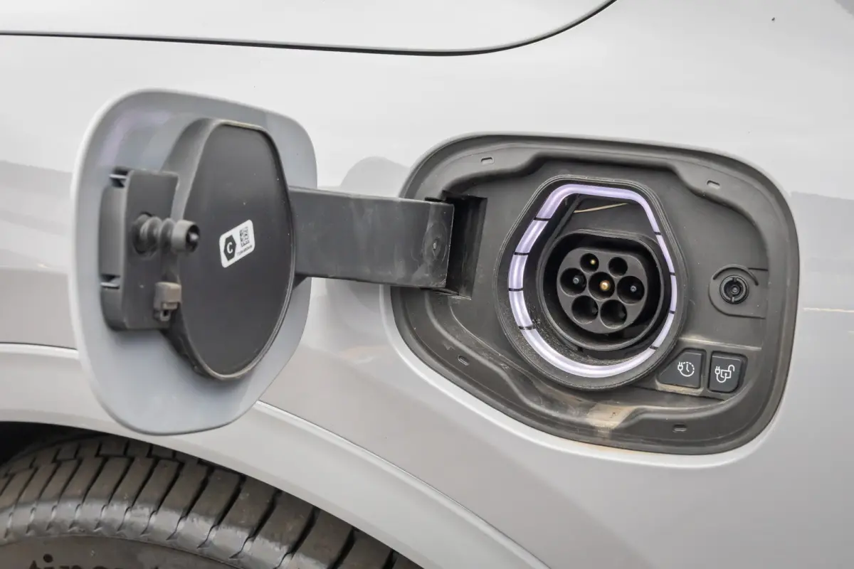 2.5 PHEV Graphite Tech | 360 camera | Adap cruise | B&O | Head-Up Display | Matrix LED | Stoel/Stuur/Voorruitverwarming | Apple Carplay/Android Auto | Elektrisch bedienbare achterklep | Acht