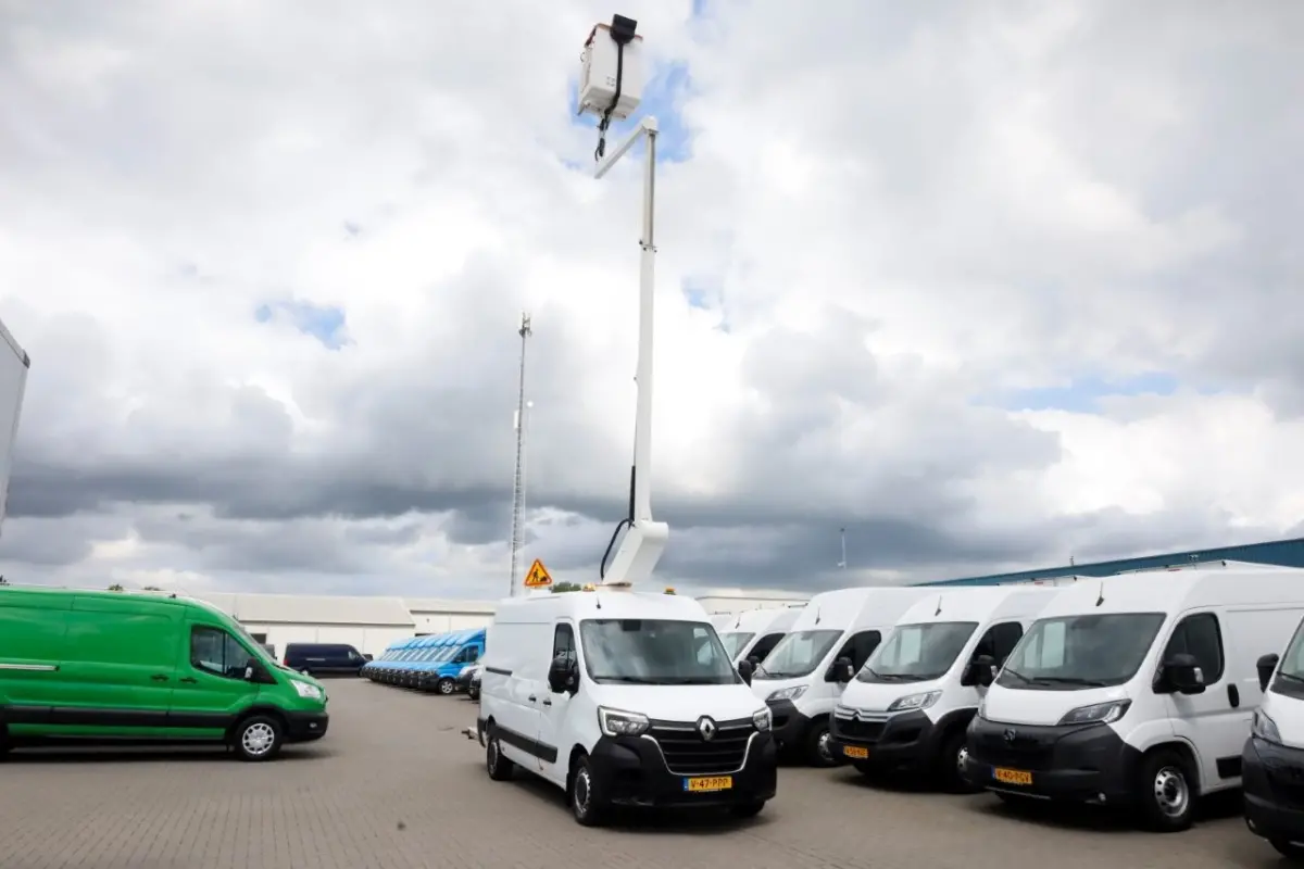 T35 2.3 dCi 145pk L2H2 121FT Hoogwerker Werkhoogte 10 meter 01-2021