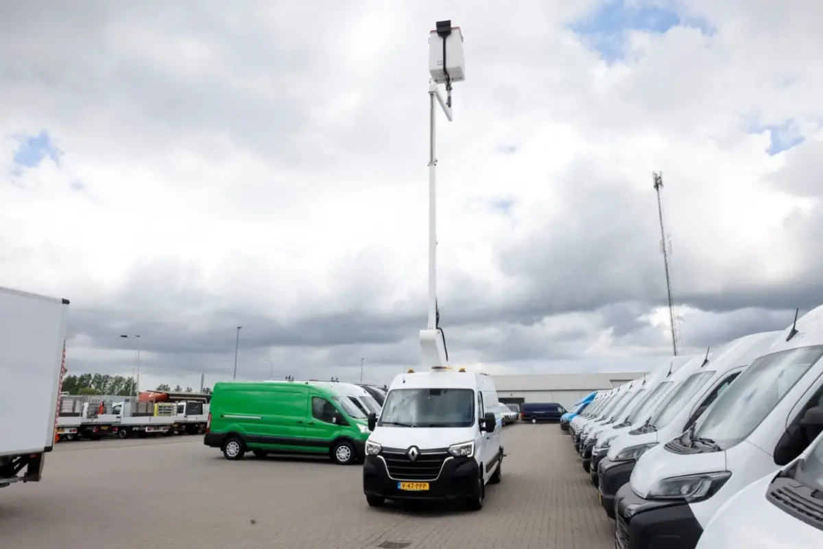 T35 2.3 dCi 145pk L2H2 121FT Hoogwerker Werkhoogte 10 meter 01-2021