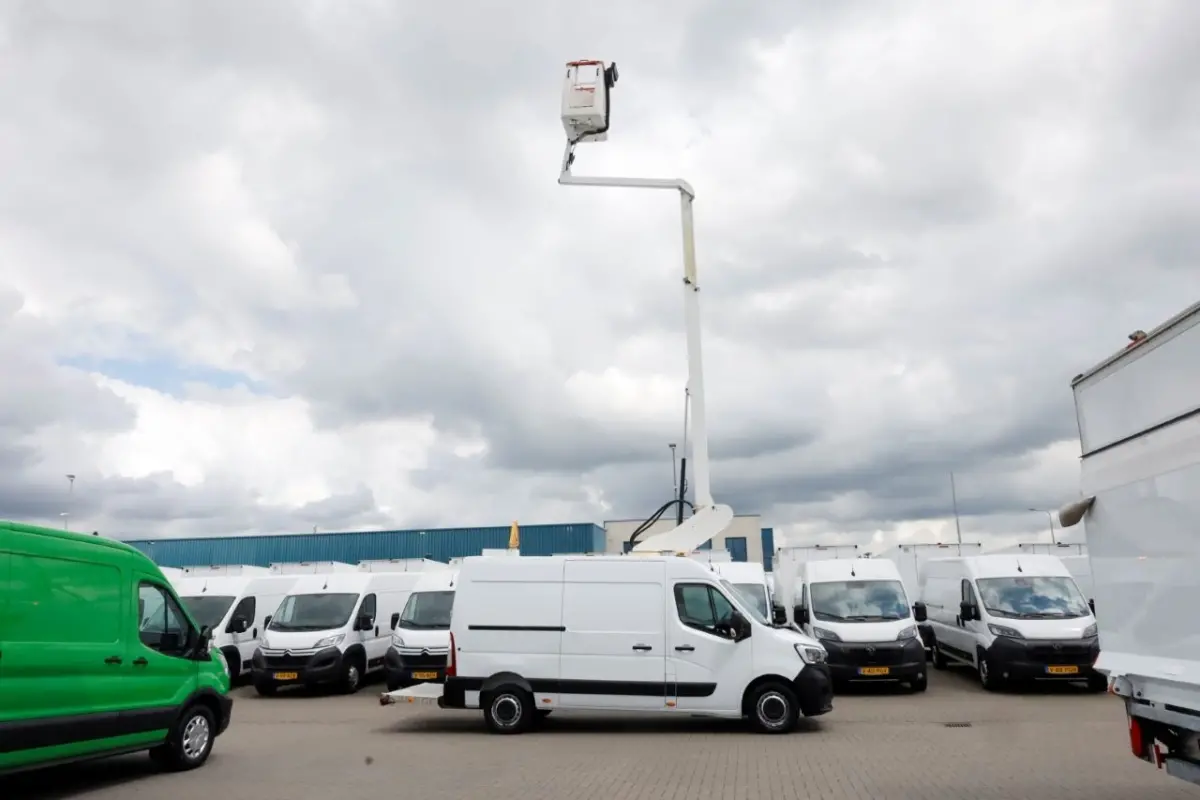 T35 2.3 dCi 145pk L2H2 121FT Hoogwerker Werkhoogte 10 meter 01-2021