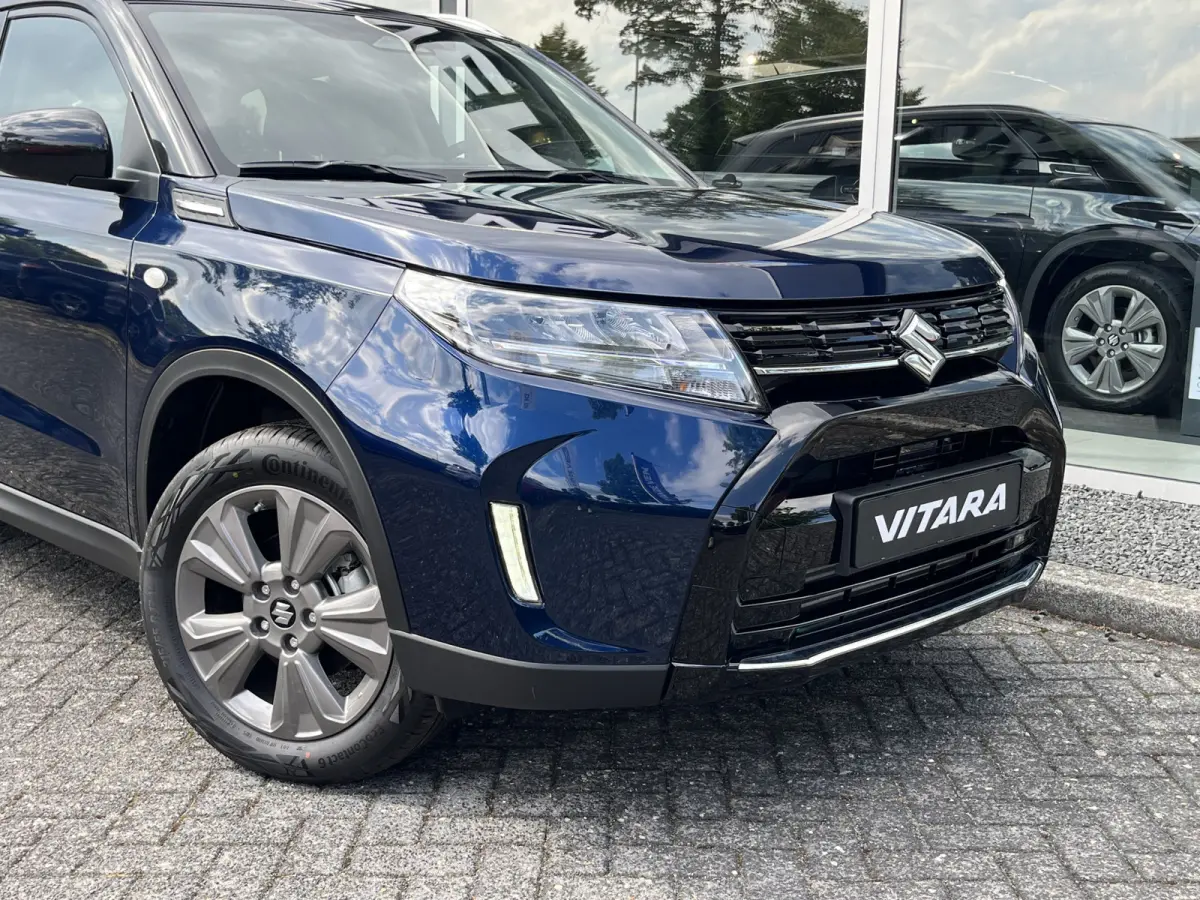 1.4 Boosterjet Smart Hybrid Select Automaat | €2.000,- voordeel | In meerdere kleuren leverbaar | Adapt. Cruise | Camera | Dodehoek | Rijstrook | Stoelverwarming | etc. etc. DEMO