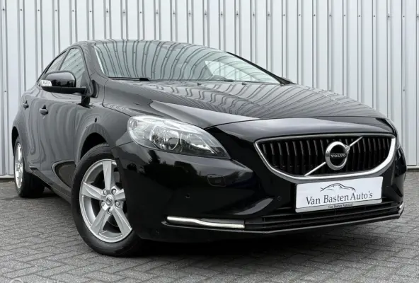 2.0 T2 Momentum | 1e eig | Dealer | PDC | Navi | Stoelverwarming | Volledige historie |