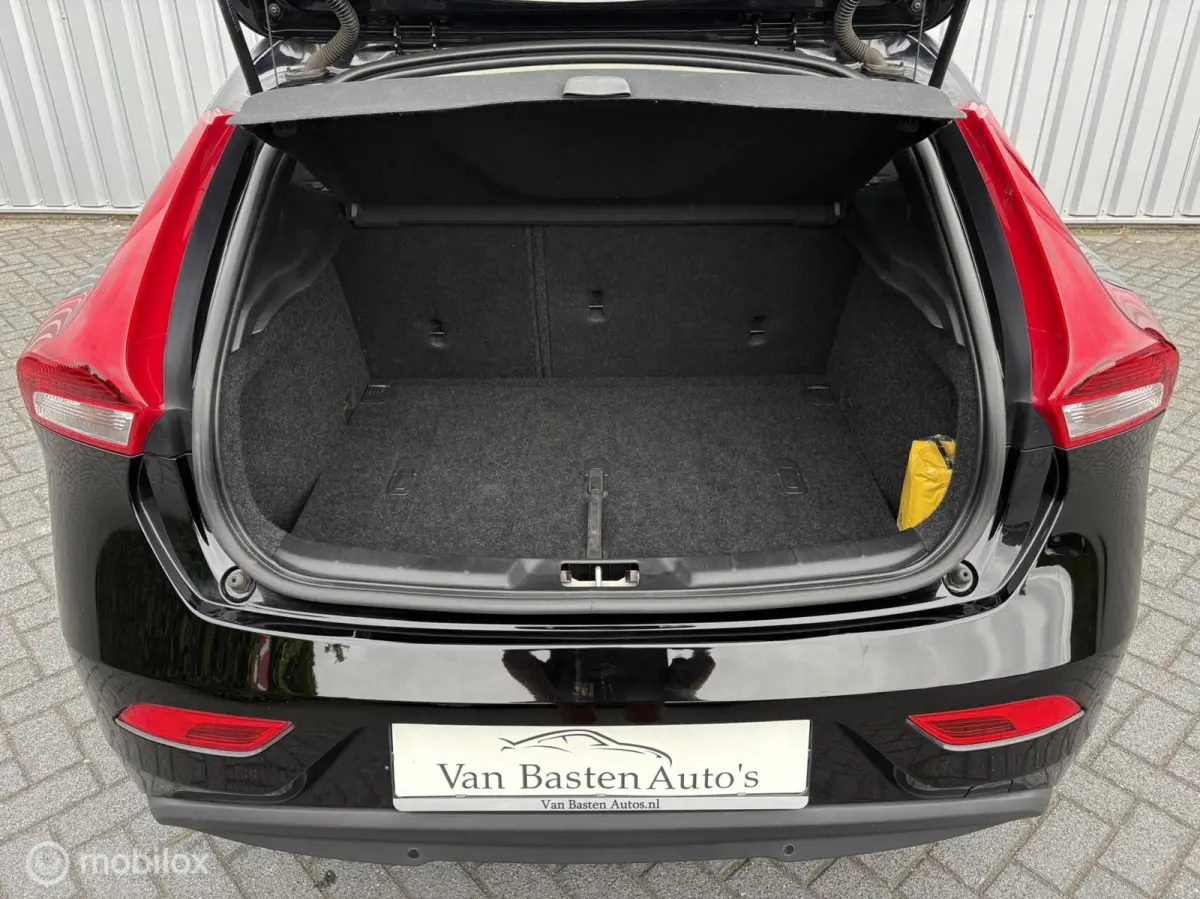 2.0 T2 Momentum | 1e eig | Dealer | PDC | Navi | Stoelverwarming | Volledige historie |