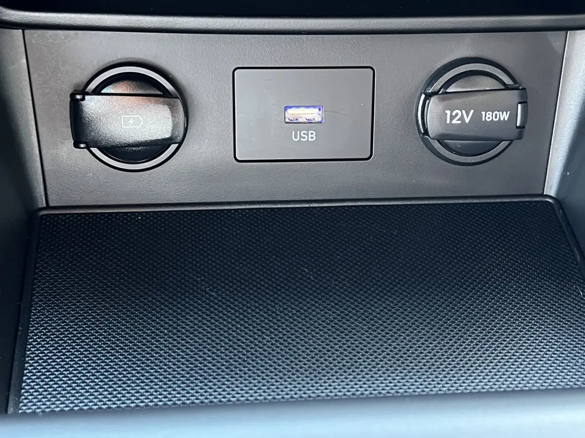 1.6 GDI 141pk HEV Comfort | Camera | Climate controle | Cruise controle | Carplay | 16'' Velgen | Rijstrooksensor