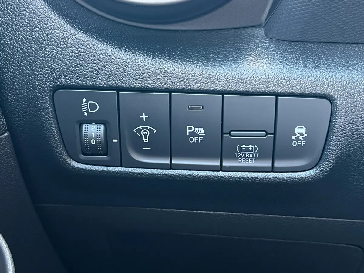 1.6 GDI 141pk HEV Comfort | Camera | Climate controle | Cruise controle | Carplay | 16'' Velgen | Rijstrooksensor