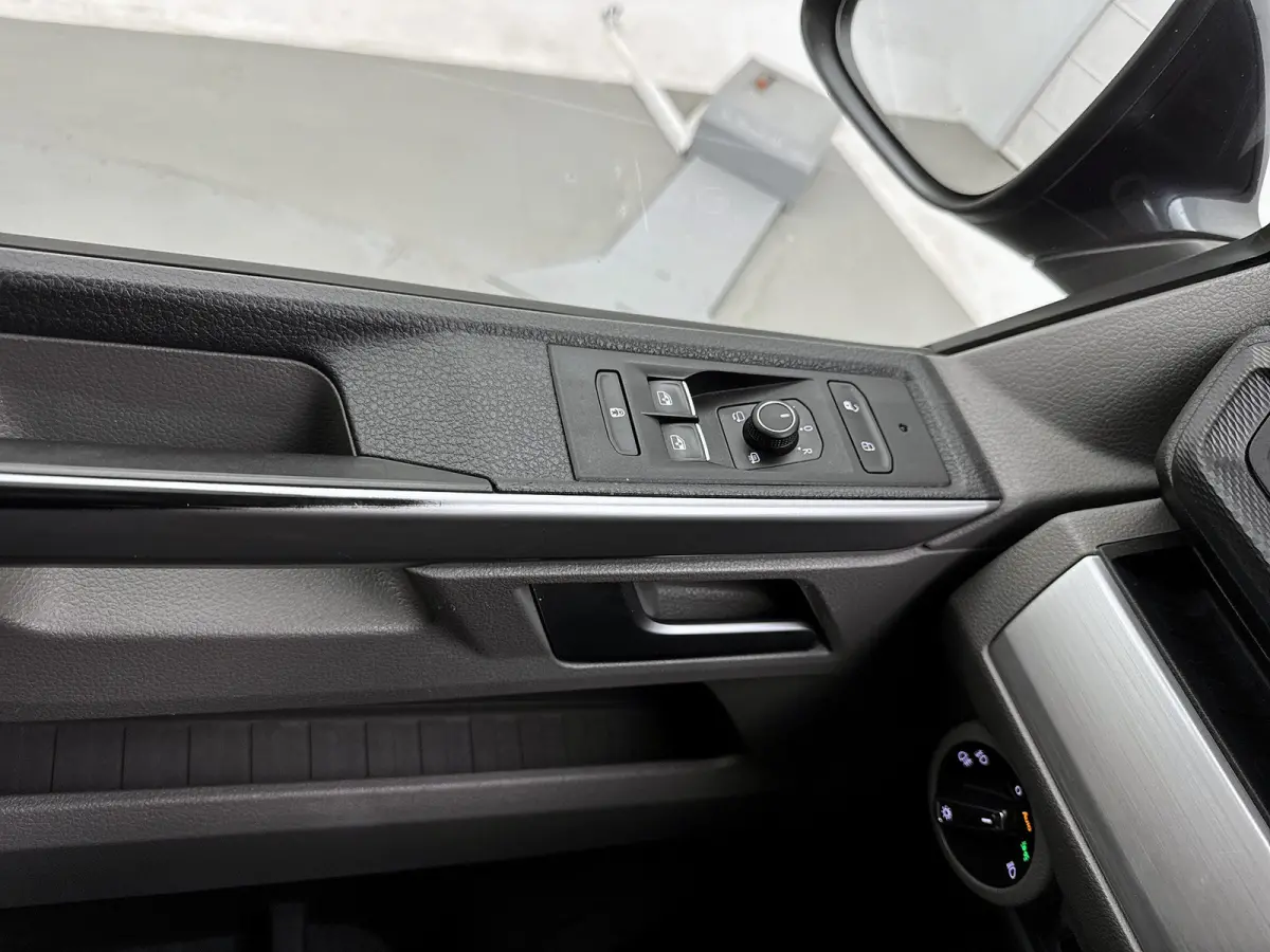 2.0 TDI L2 Bulli 199pk Leder Schuifdeur L+R Virtual cockpit Navigatie Trekhaak ACC