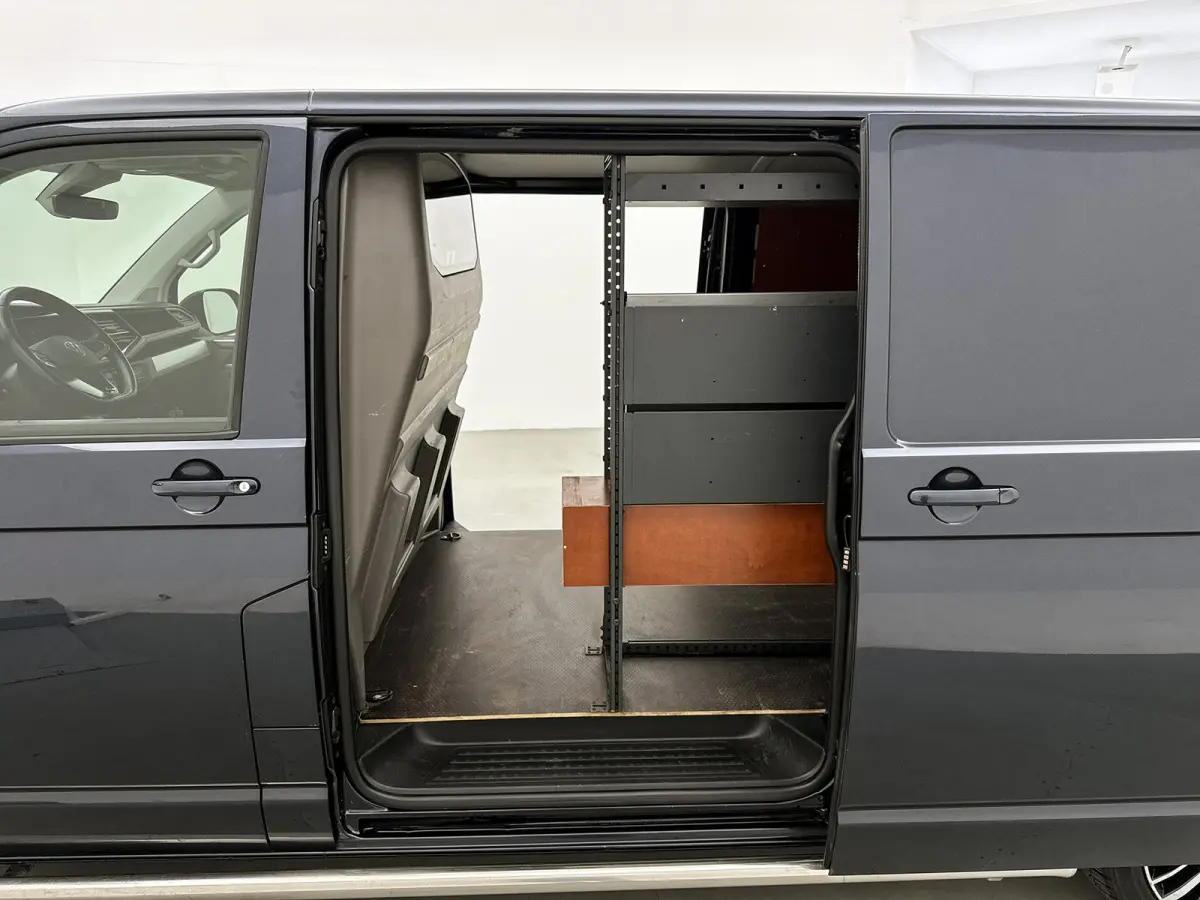 2.0 TDI L2 Bulli 199pk Leder Schuifdeur L+R Virtual cockpit Navigatie Trekhaak ACC