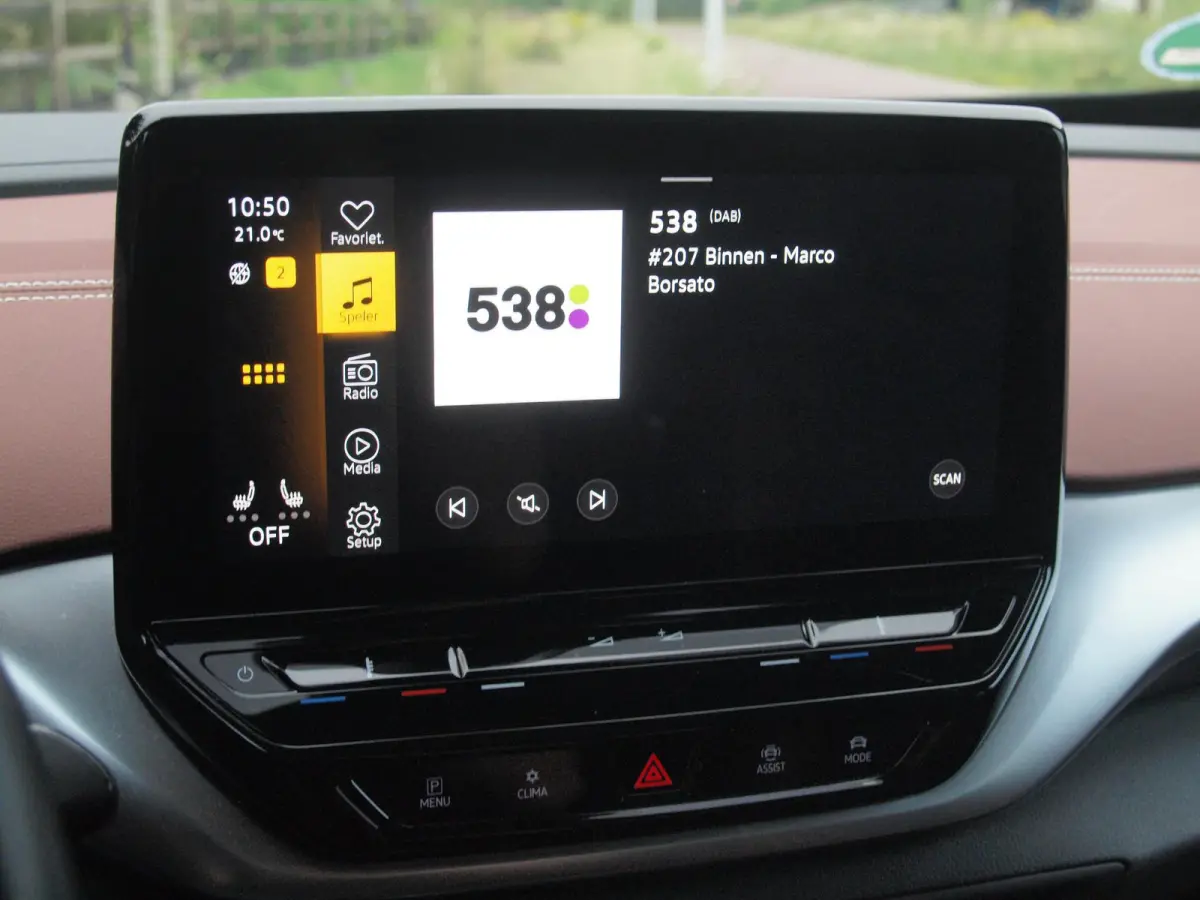 Business 77 kWh | Camera | Trekhaak | IQ. LIGHT | Sfeerverlichting | Apple Carplay | NL-Auto |