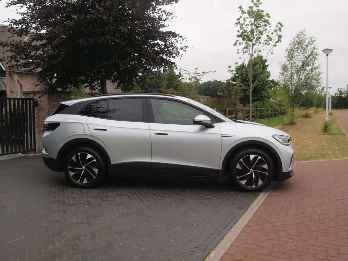 Business 77 kWh | Camera | Trekhaak | IQ. LIGHT | Sfeerverlichting | Apple Carplay | NL-Auto |