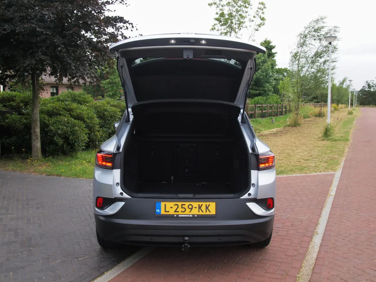 Business 77 kWh | Camera | Trekhaak | IQ. LIGHT | Sfeerverlichting | Apple Carplay | NL-Auto |