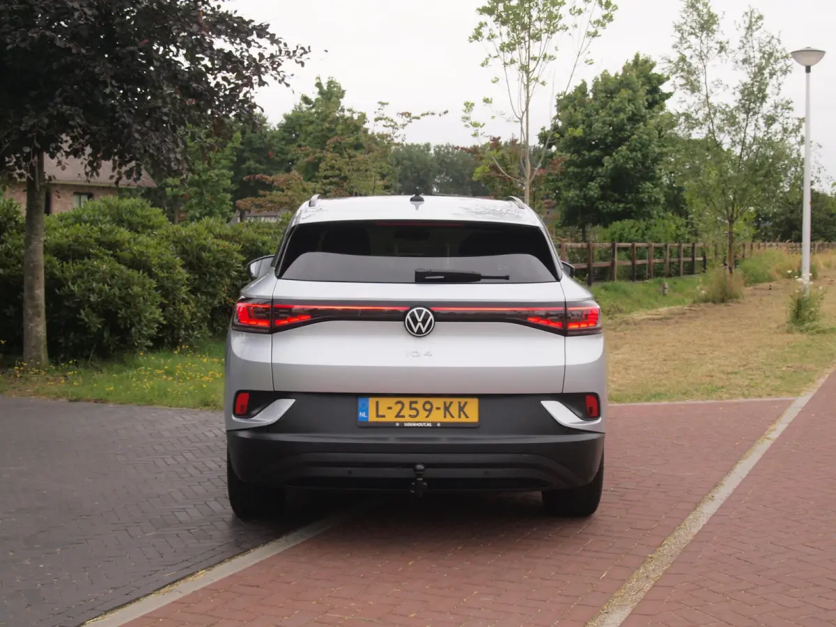 Business 77 kWh | Camera | Trekhaak | IQ. LIGHT | Sfeerverlichting | Apple Carplay | NL-Auto |