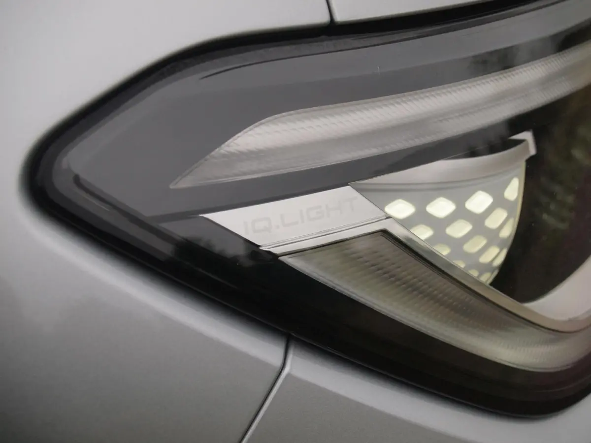 Business 77 kWh | Camera | Trekhaak | IQ. LIGHT | Sfeerverlichting | Apple Carplay | NL-Auto |