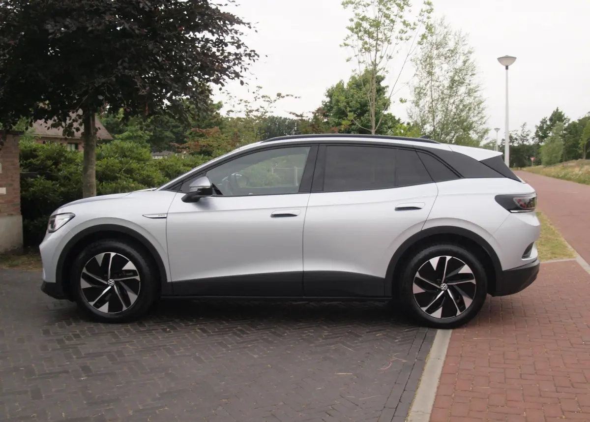 Business 77 kWh | Camera | Trekhaak | IQ. LIGHT | Sfeerverlichting | Apple Carplay | NL-Auto |