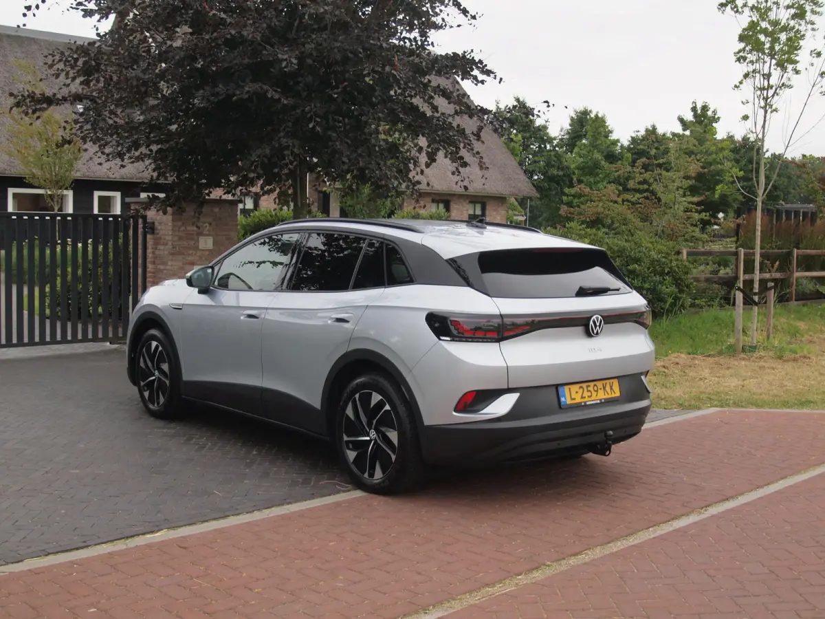 Business 77 kWh | Camera | Trekhaak | IQ. LIGHT | Sfeerverlichting | Apple Carplay | NL-Auto |